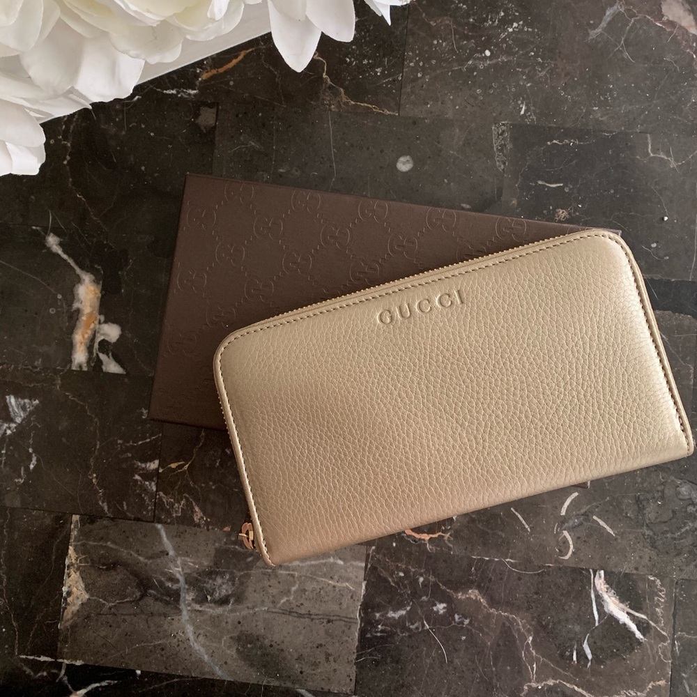 Gucci wallet